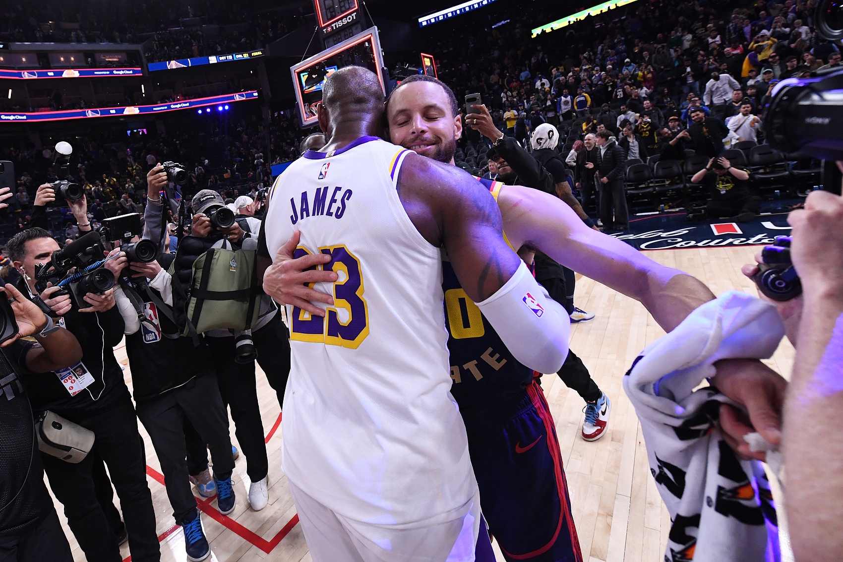 佛得角门将IG粉丝超1100万!NBA千万粉丝球员仅12人 第一已过亿!