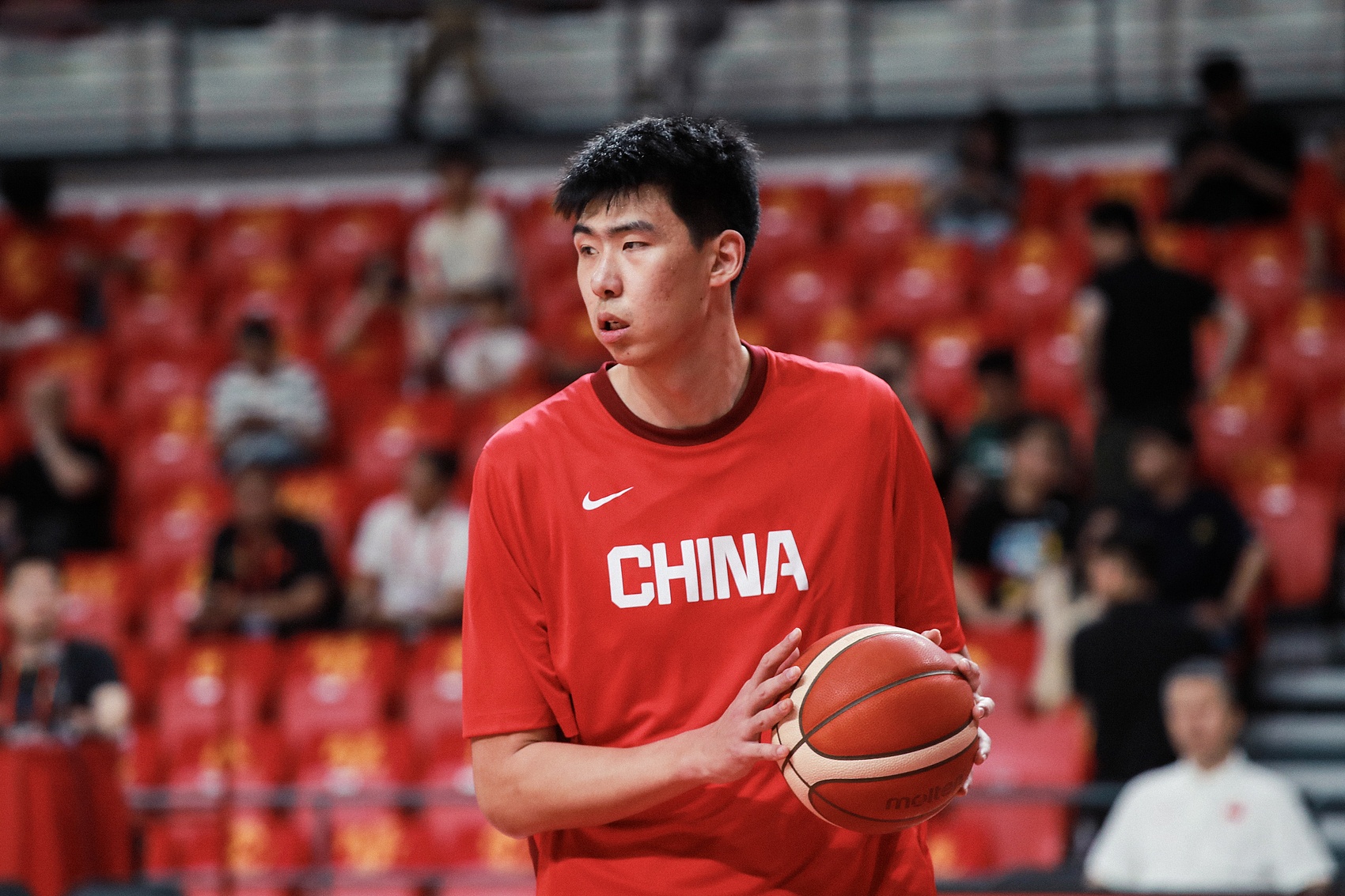 直播吧:徐昕基本选定美方经纪公司 旗下有约基奇