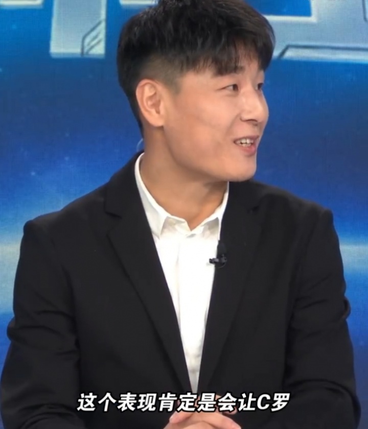 武磊:梅西今早的表现会让C罗更有动力;对手注意力不会离开C罗