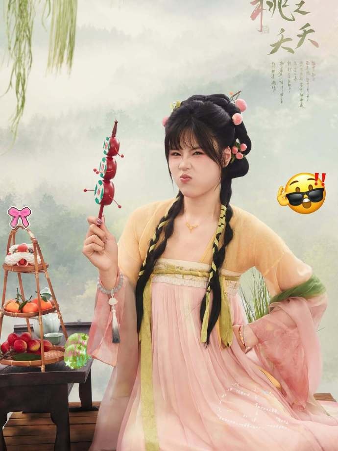 小仙女来喽!李月汝晒古风照 佩奇:哎哟库伊尔:你很漂亮